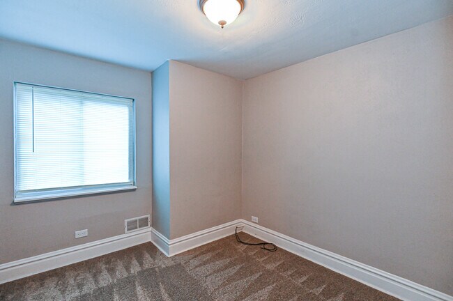 Building Photo - 1510 Nobles Ln