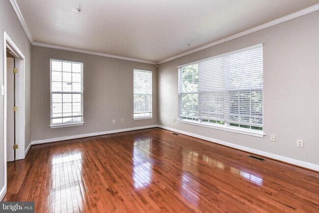 Building Photo - 13003 Belle Meade Trace