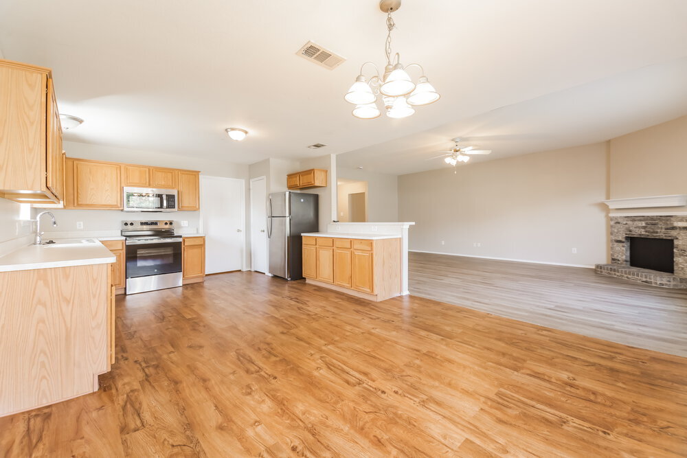 Building Photo - 302 S Chestnut St