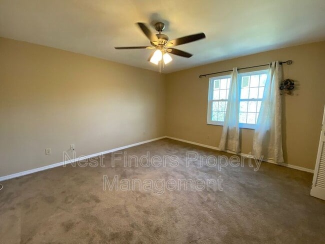 Building Photo - 11866 Ashbrook Cir N