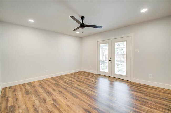 Building Photo - 5735 Grape St