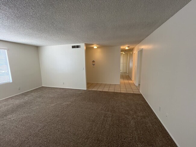 Building Photo - 2722 Kline Cir