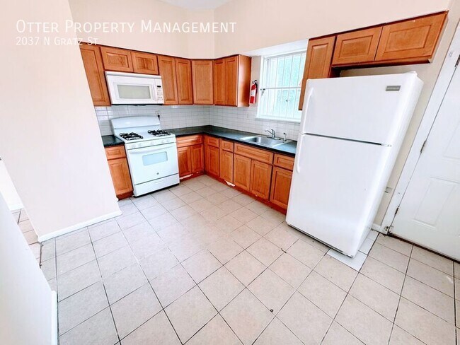 Building Photo - 2037 N Gratz St