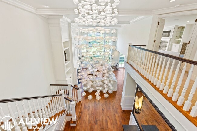 Building Photo - Stunning 3 Bedroom + Bonus Room 3.5 Bath A...