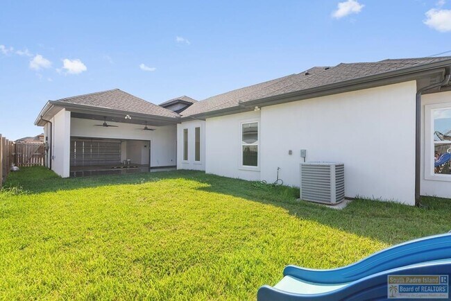 Building Photo - 7401 Hana Dr