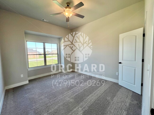 Building Photo - Tontitown- Single-Family Home- Beautiful Blakely Plan