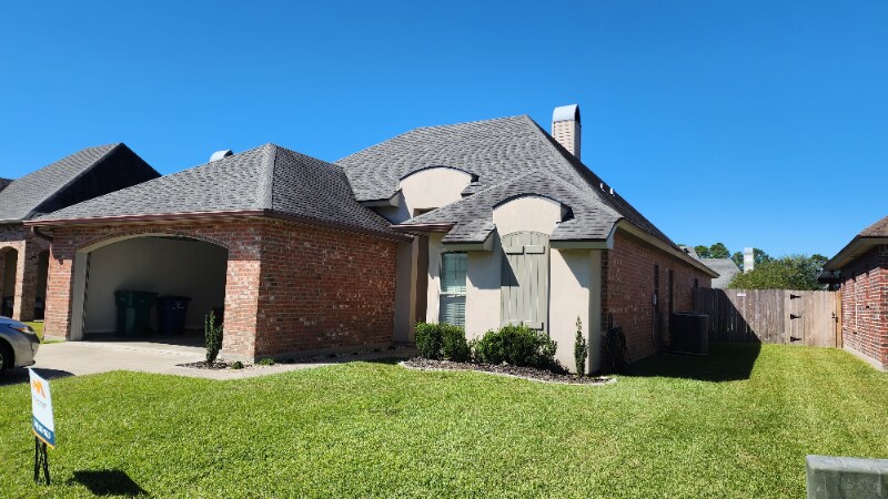 Building Photo - 212 Cedar Grove Dr