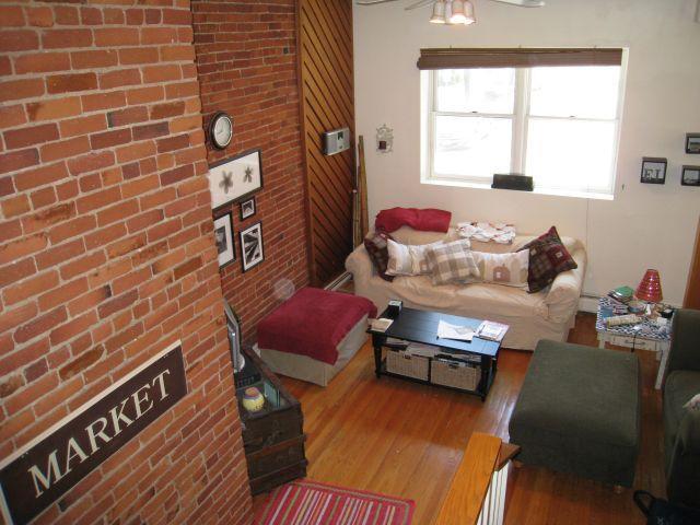 Building Photo - 106 Central St