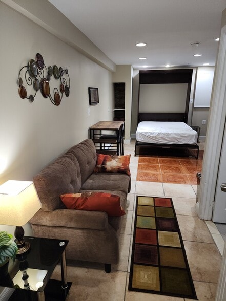 Building Photo - 12809 E Shelby Ln