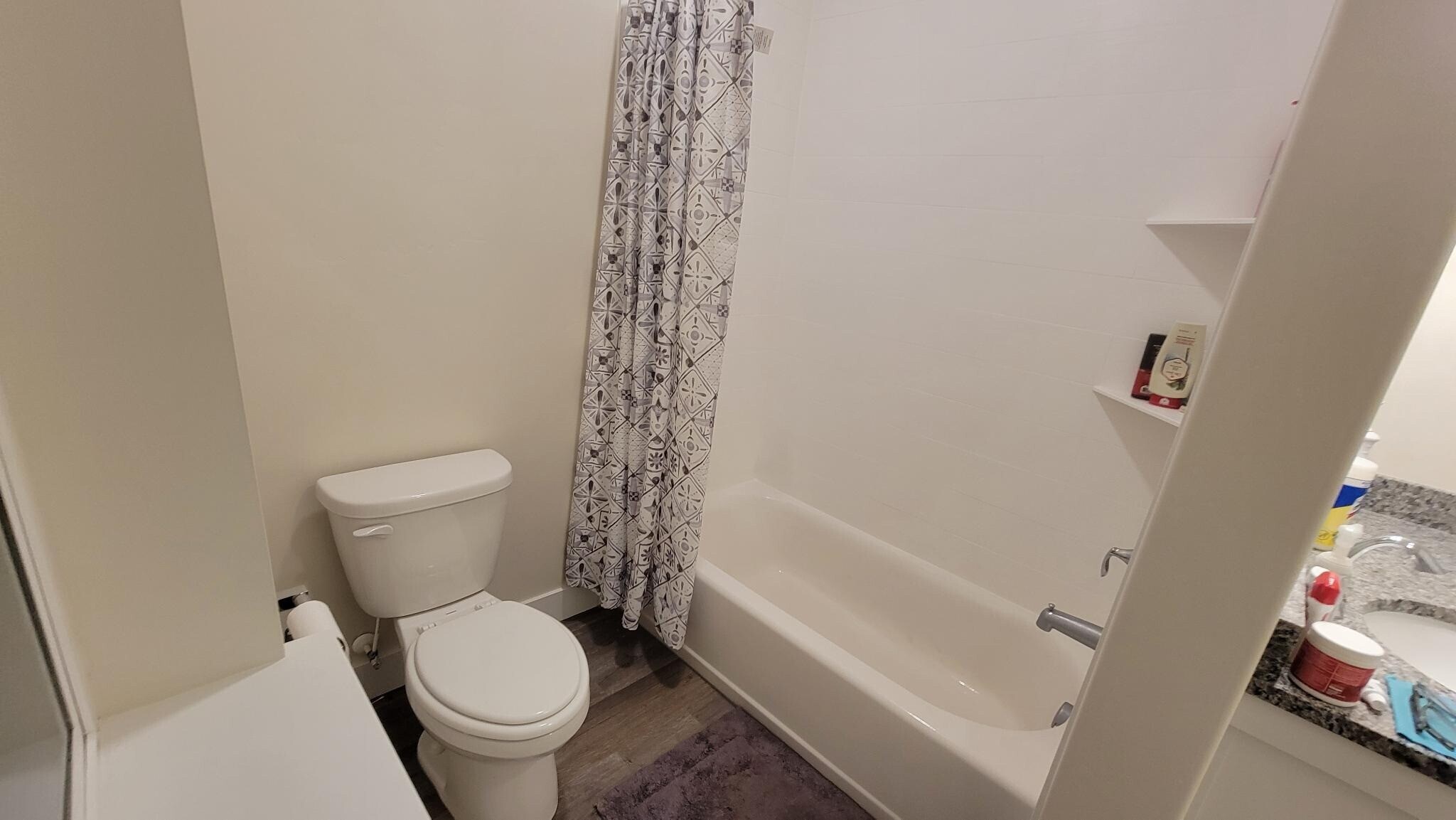MBR bath - 143 W 1525 N