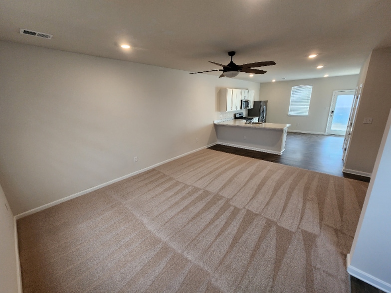 Building Photo - 41 Capricorn