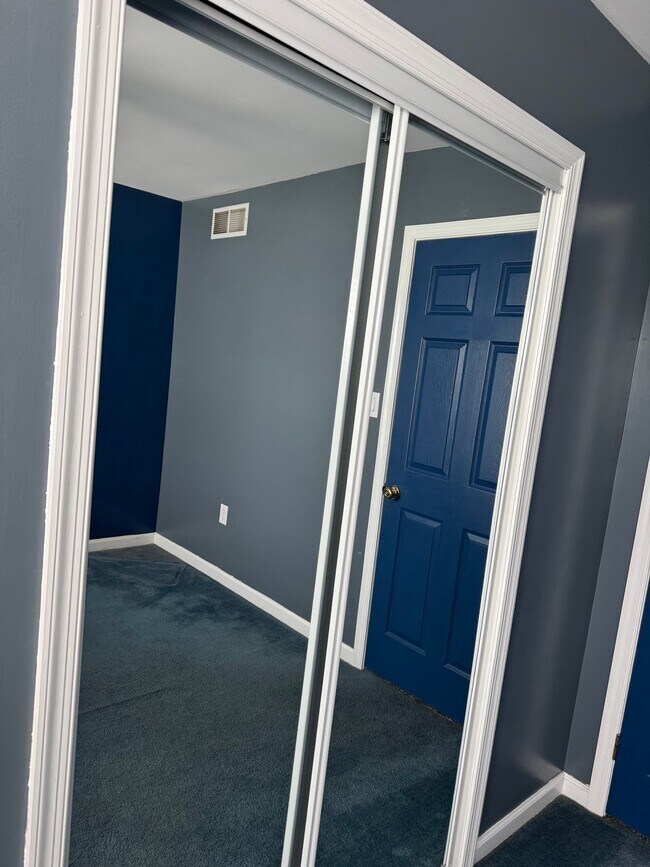 Building Photo - 111 Trupenny Turn