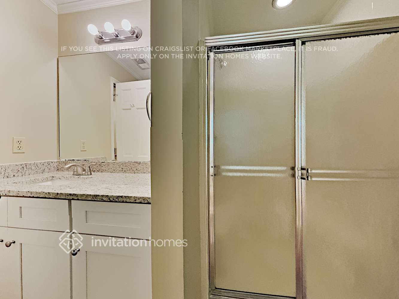 Building Photo - 943 Rockcrest Ct