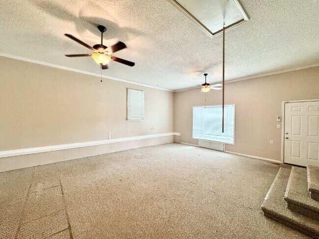Building Photo - 3 bedroom home in Westminster