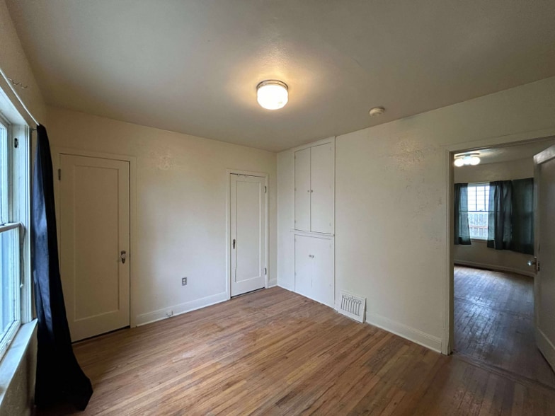 Building Photo - 272 Pierce St