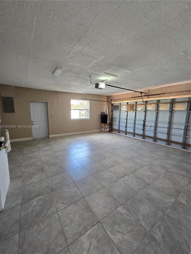 Building Photo - 10805 SW 165th Terrace