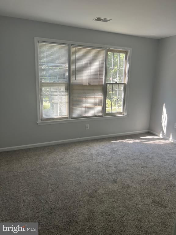 Building Photo - 1821 Peachtree Ln