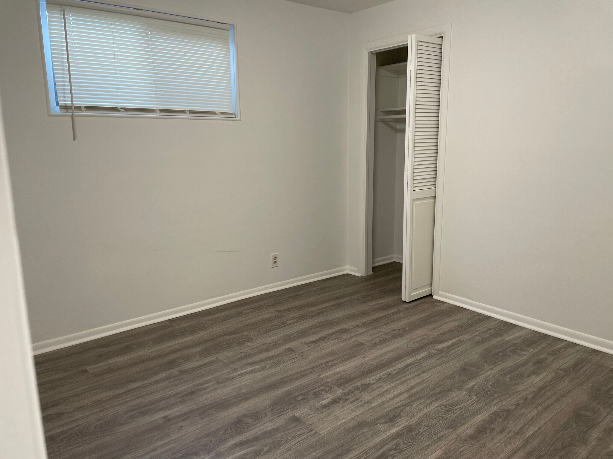 Room 3 - 264 E 500 N