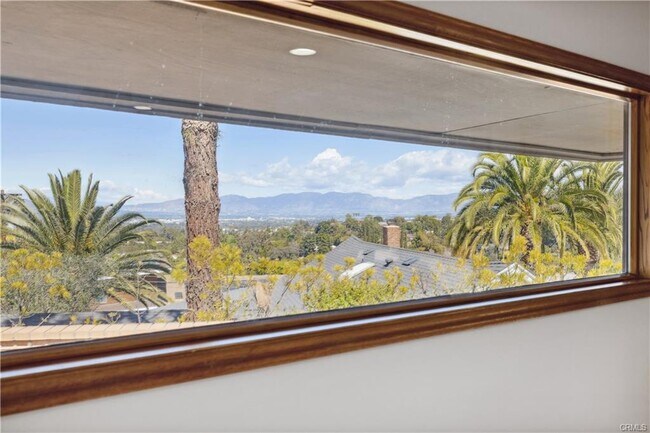Building Photo - 16347 Mandalay Dr
