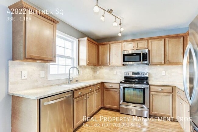 Building Photo - 42822 Bittner Square