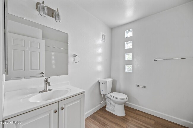 Building Photo - 3065 N 67th Ave