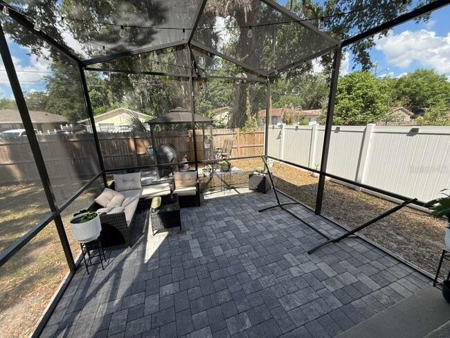 Building Photo - 408 N Finley Ave