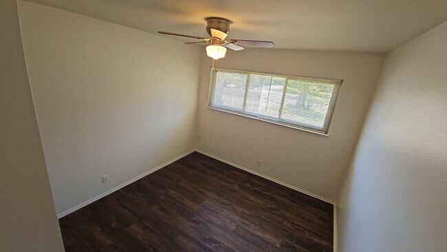 Building Photo - 44836 Lorimer Ave