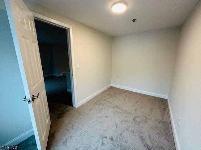 Building Photo - 234 Main St