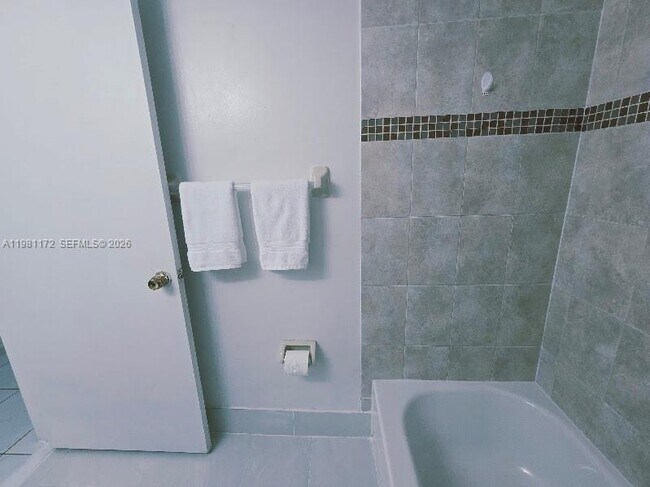 Building Photo - 2075 SW 122nd Ave