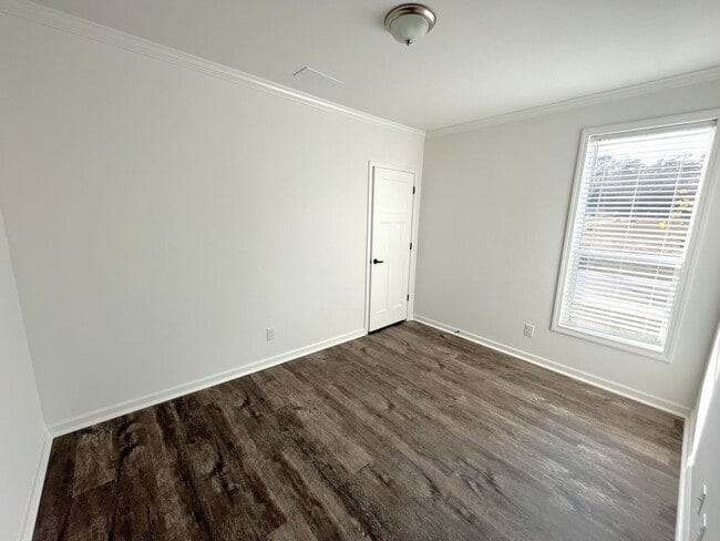 Building Photo - 1009 Vervain Dr