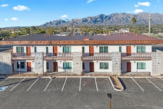 Building Photo - 3820 E Fort Lowell Rd