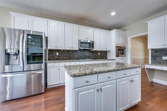 Building Photo - 9610 Windy Hollow Dr