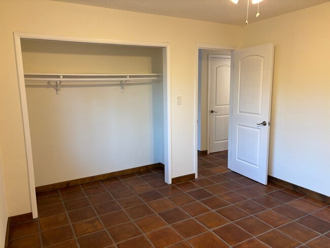 Building Photo - 3926 7th Ave