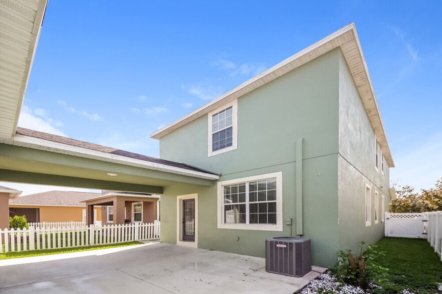 Building Photo - 6817 Sundrop St