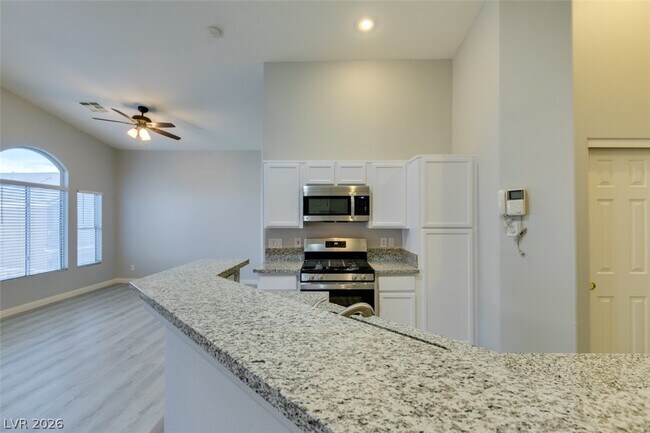 Building Photo - 6568 Strolling Plains Ln