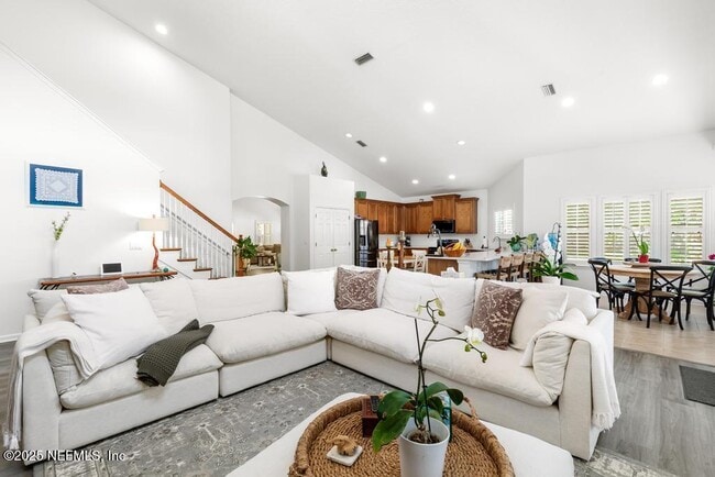 Building Photo - 3139 Ashgrove Rd