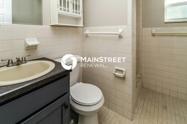 Building Photo - 3 Bedroom Pet-Friendly Home in St. Cloud, FL with Main Street Renewal