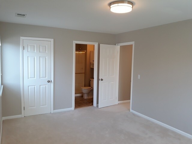 Building Photo - 349 Newgate Ct