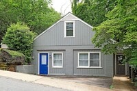 Building Photo - Charming Pet-Friendly Rental Near Pantops & Downtown