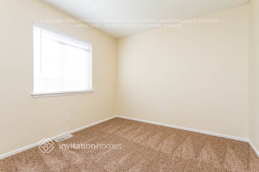 Building Photo - 21166 E 40th Pl