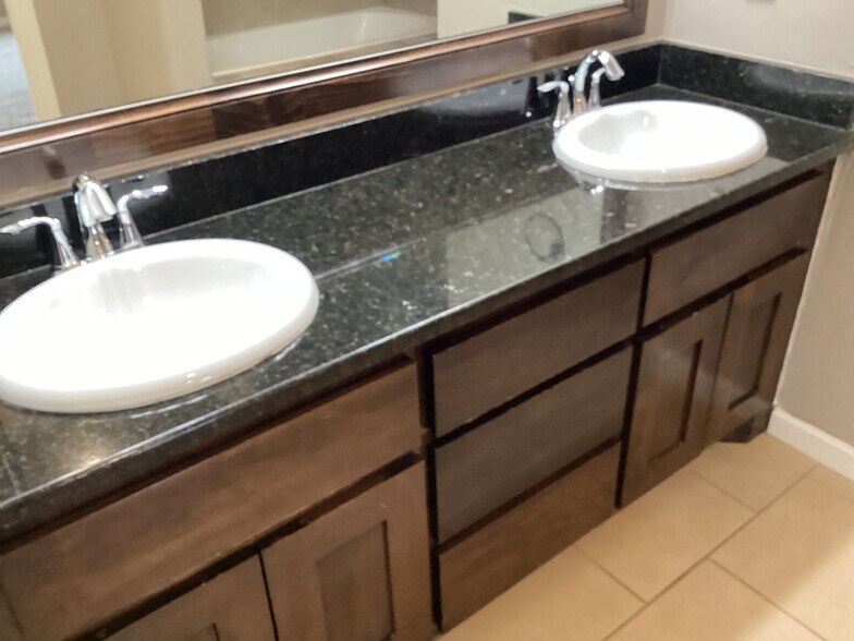 Building Photo - 11232 NW 101st St