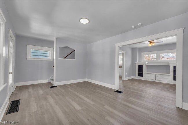 Building Photo - 3937 W 22nd St