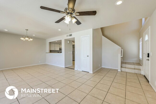 Building Photo - 1611 E Villa Maria Dr