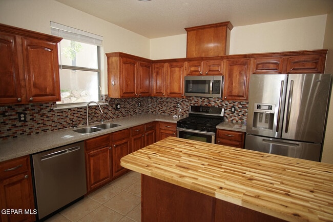 Building Photo - 6321 Franklin Gate Dr