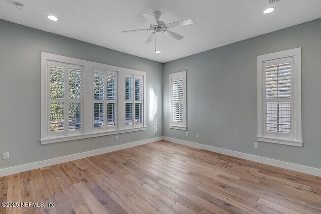 Building Photo - 94 Fairway Wood Way