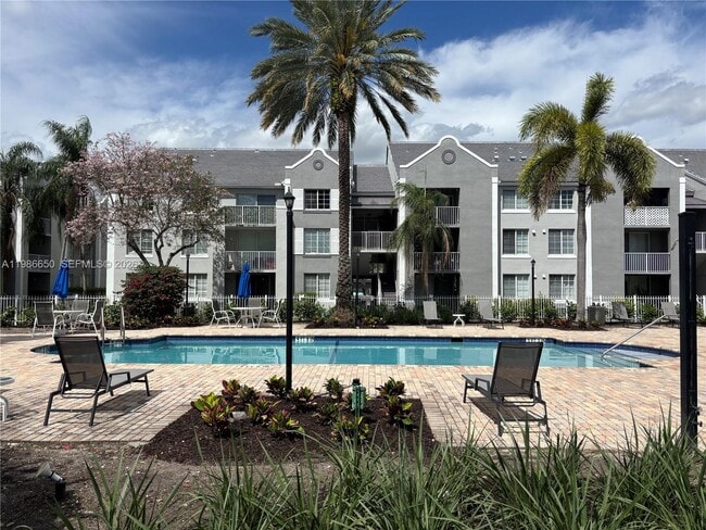 Building Photo - 655 SW 111th Way