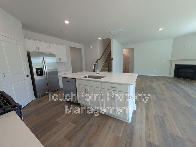 Building Photo - 3433 Austin Duncan Dr