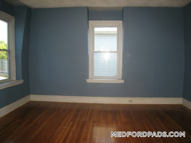 Building Photo - 157 Winthrop St