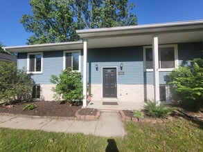 Building Photo - 518 Bergen Ave