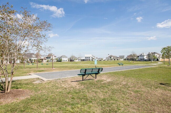 Building Photo - FOR RENT in SUGAR MILL POND!